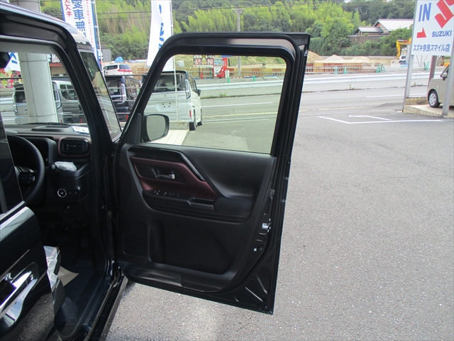 スズキ スペーシアカスタム 11枚目