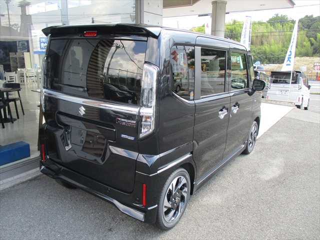 スズキ スペーシアカスタム 13枚目