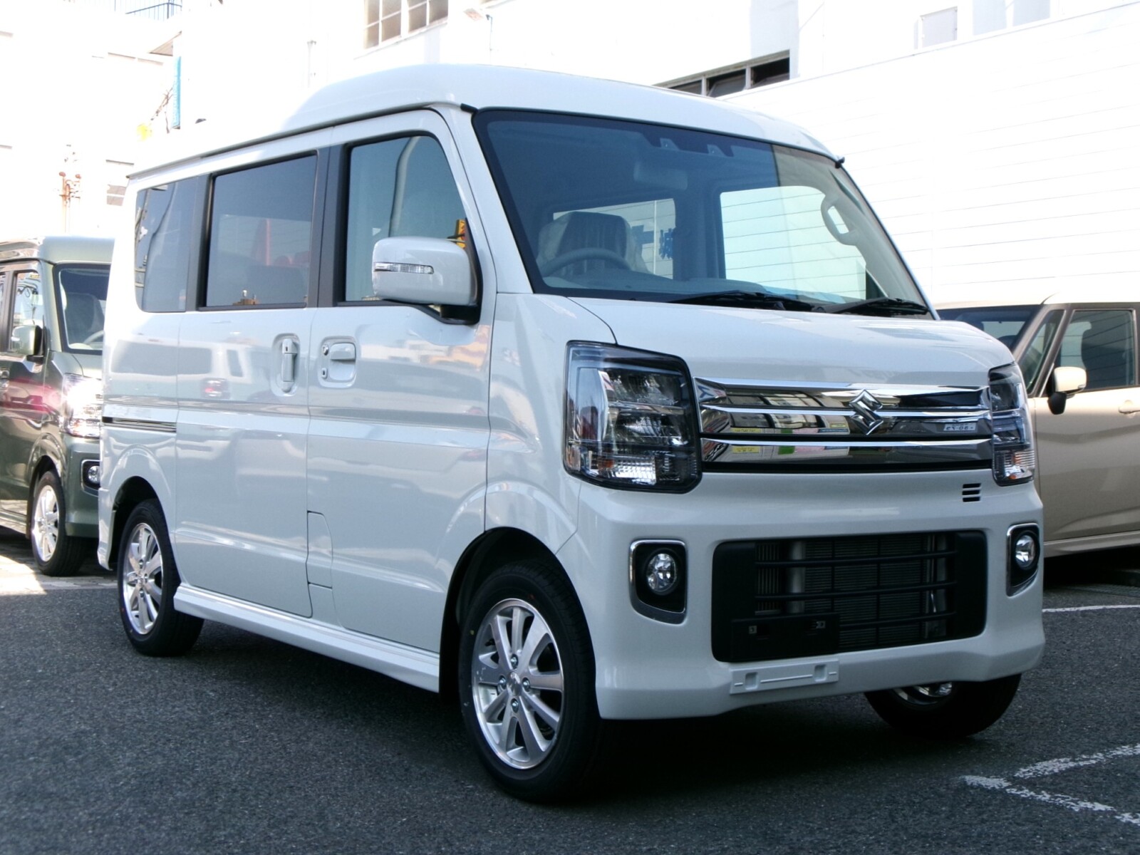 3月13日入庫車情報】エブリイワゴン PZターボスペシャル ハイルーフ
