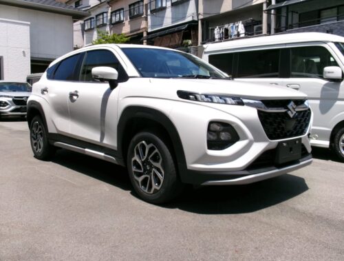 【8月31日入庫車情報】人気のフロンクス4WDが入庫しました！