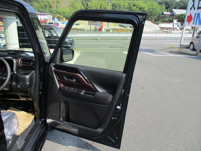 スズキ スペーシアカスタム 11枚目