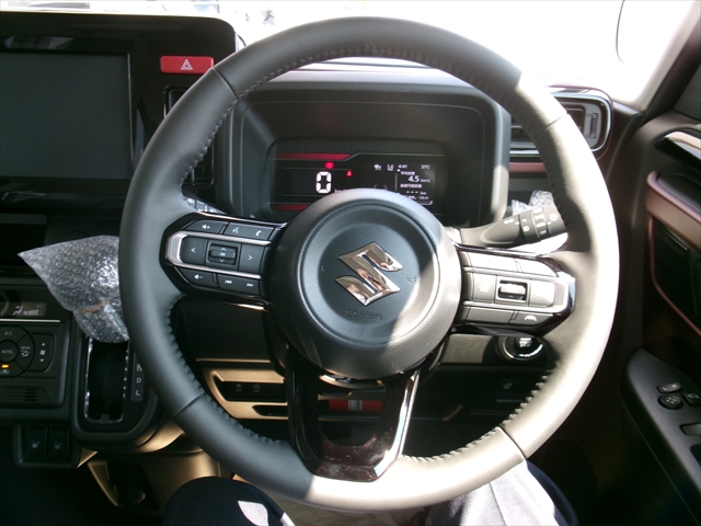 スズキ スペーシアカスタム 8枚目