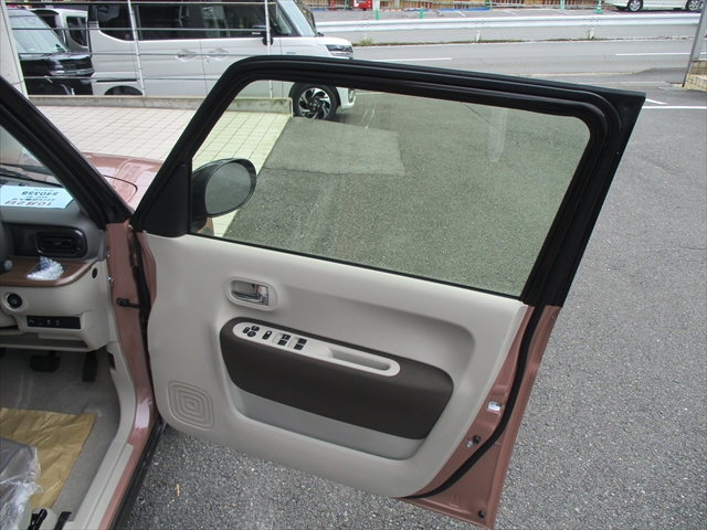 スズキ ラパンＬＣ 11枚目