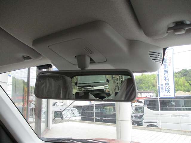 スズキ ラパンＬＣ 9枚目