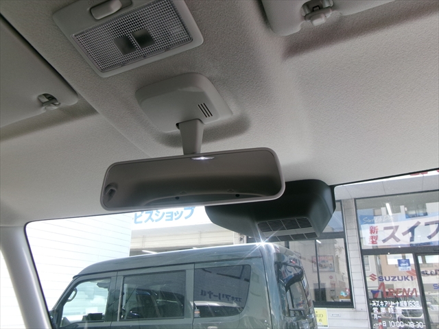 スズキ スペーシアカスタム 10枚目