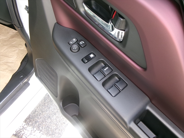 スズキ スペーシアカスタム 11枚目