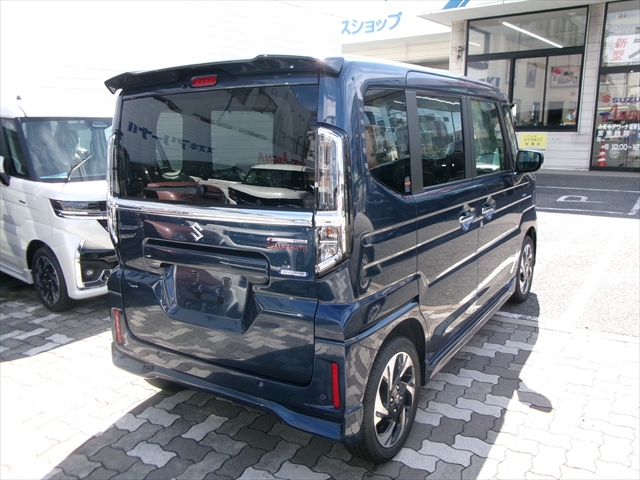 スズキ スペーシアカスタム 13枚目