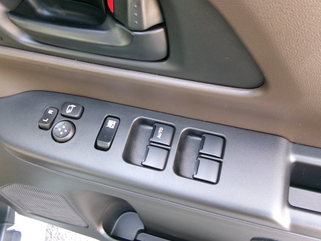 スズキ スペーシア 11枚目