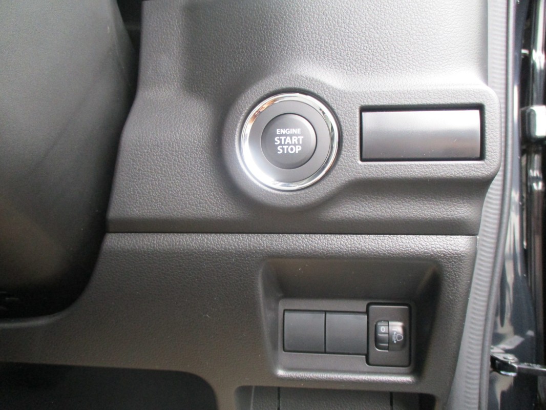 スズキ スペーシア 10枚目