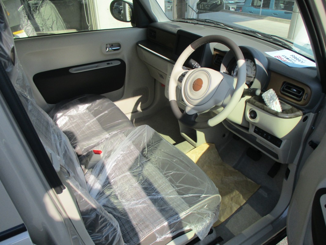 スズキ ラパンＬＣ 4枚目