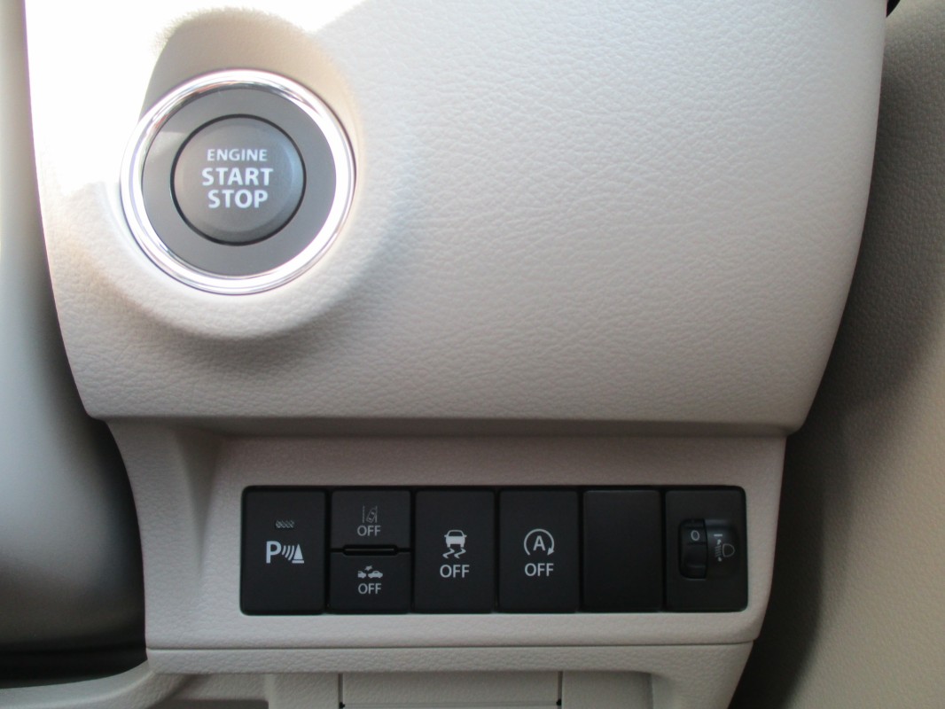 スズキ ラパンＬＣ 10枚目