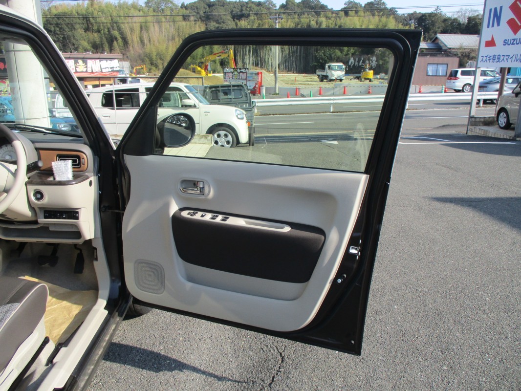 スズキ ラパンＬＣ 11枚目