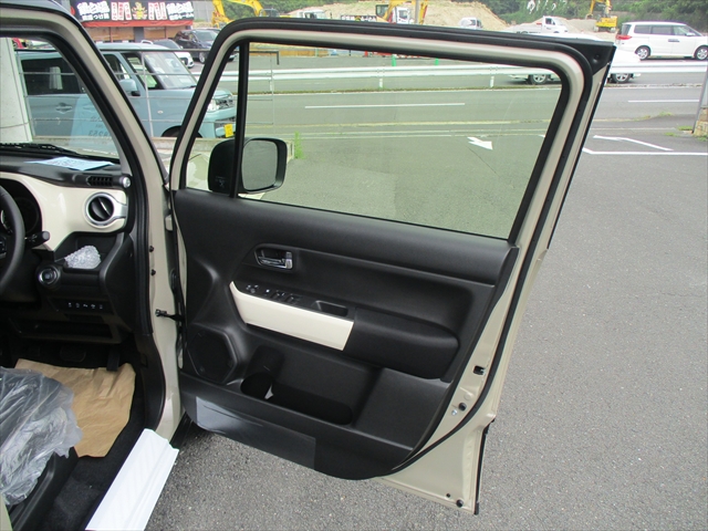 スズキ クロスビー 11枚目