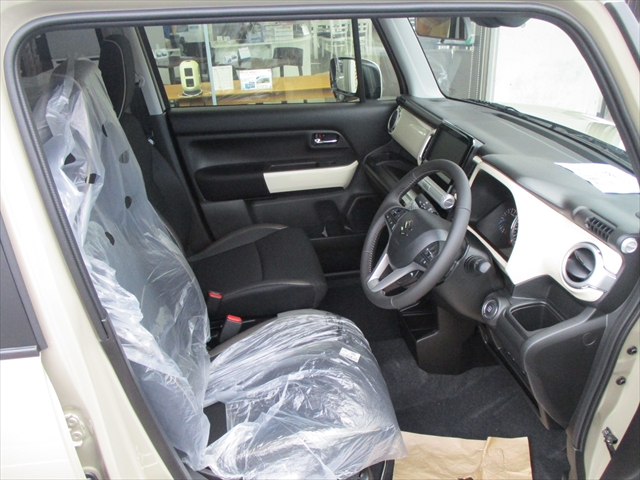 スズキ クロスビー 4枚目