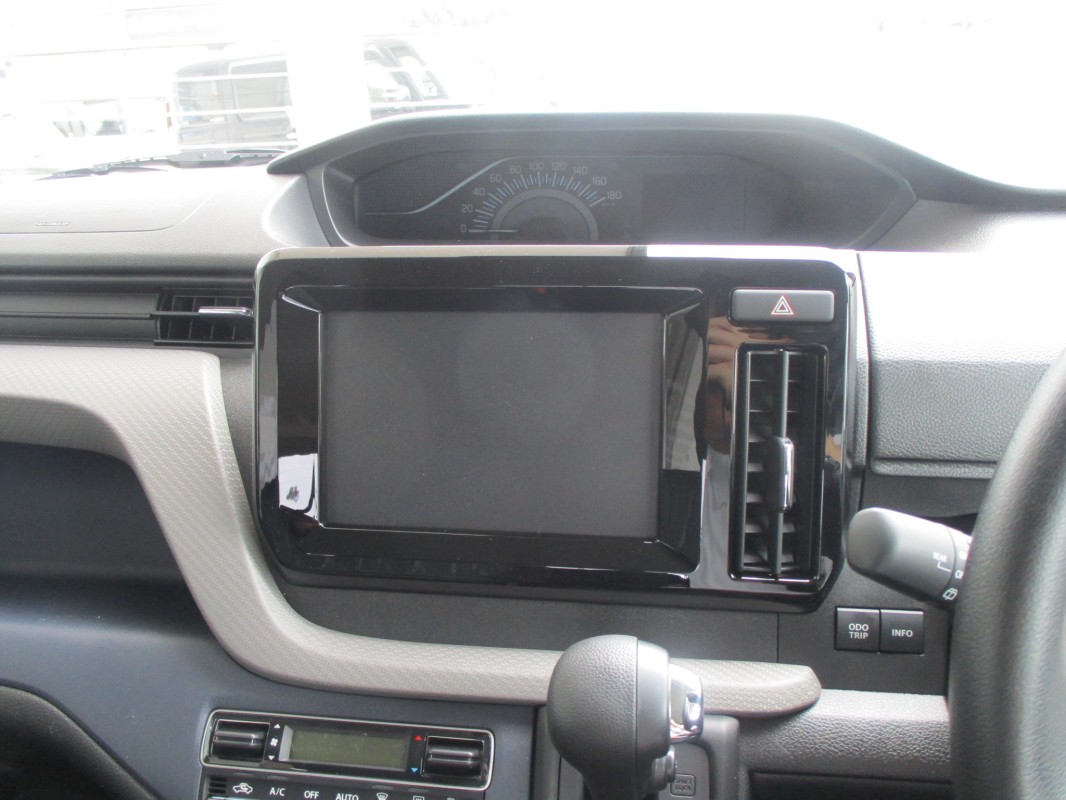 スズキ ソリオ 7枚目