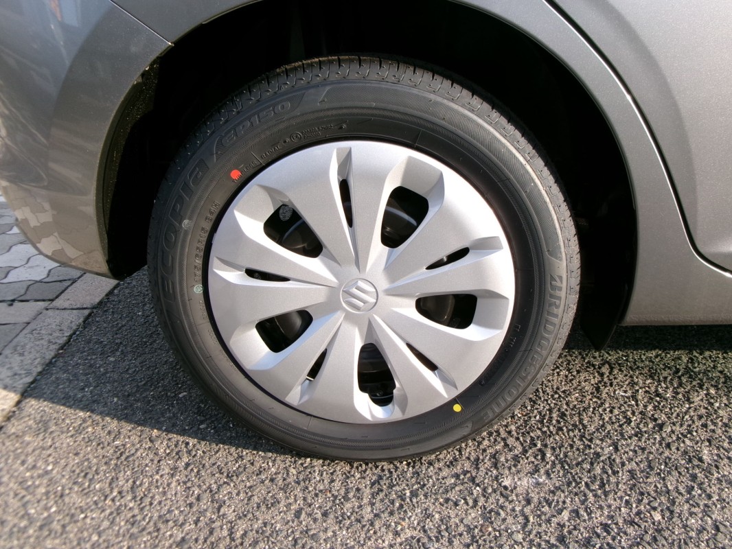 スズキ スイフト 11枚目