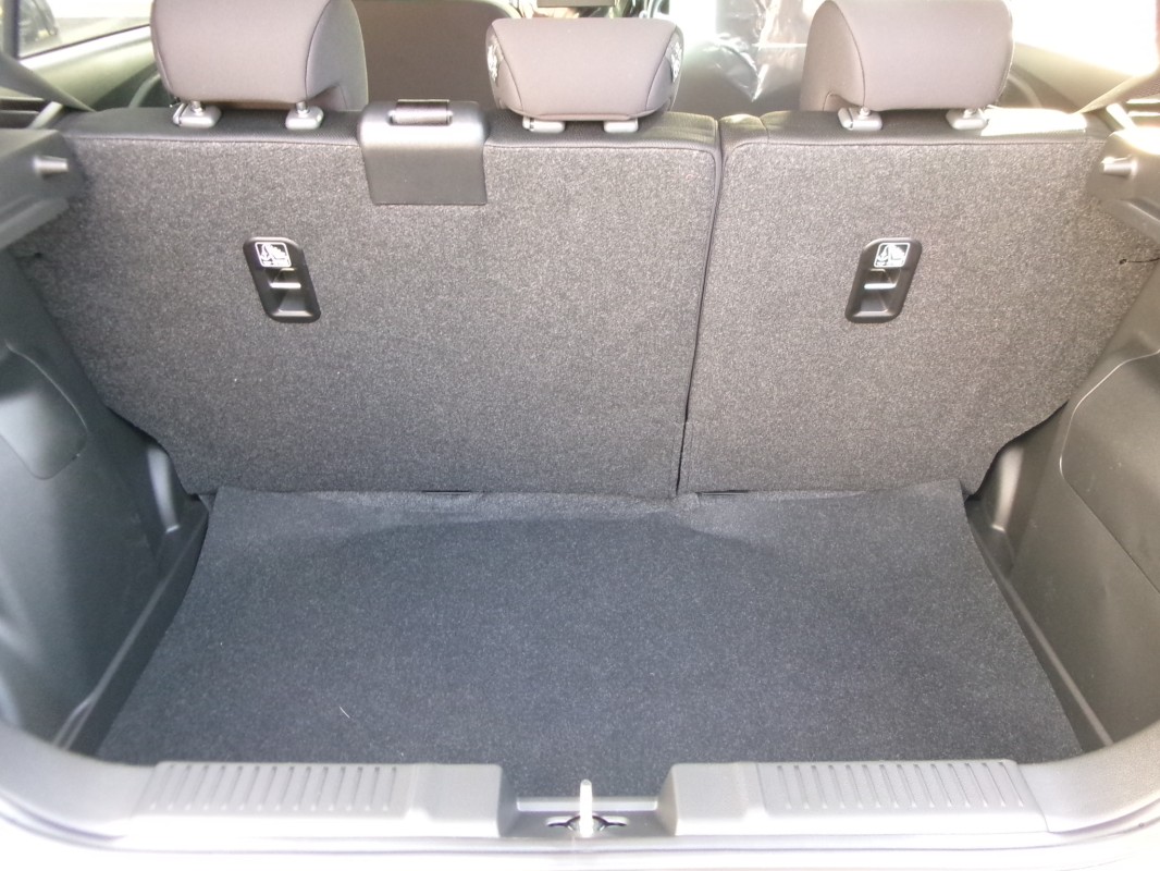 スズキ スイフト 14枚目