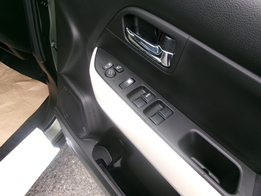 スズキ クロスビー 11枚目