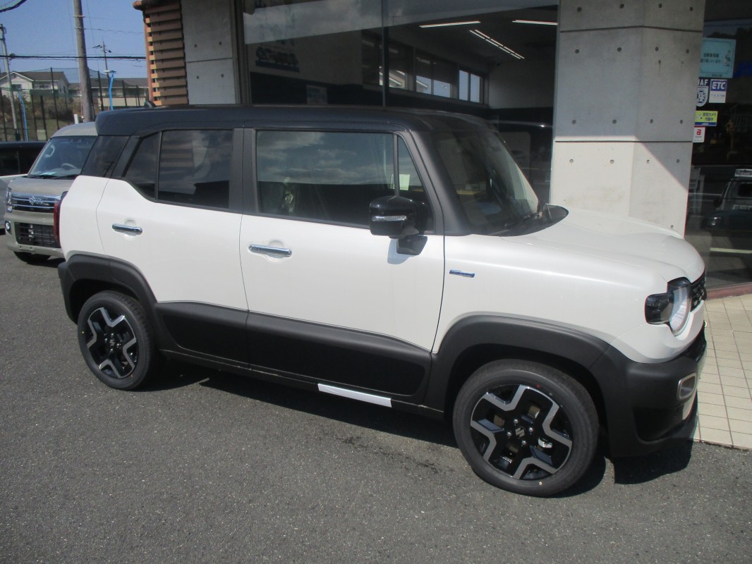 スズキ クロスビー 3枚目