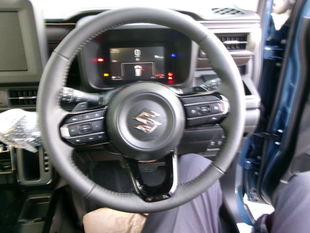 スズキ クロスビー 8枚目