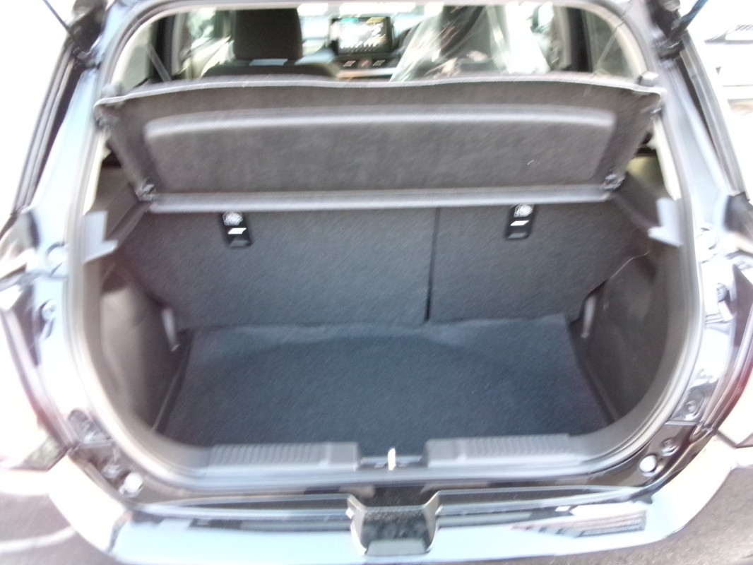 スズキ スイフト 15枚目