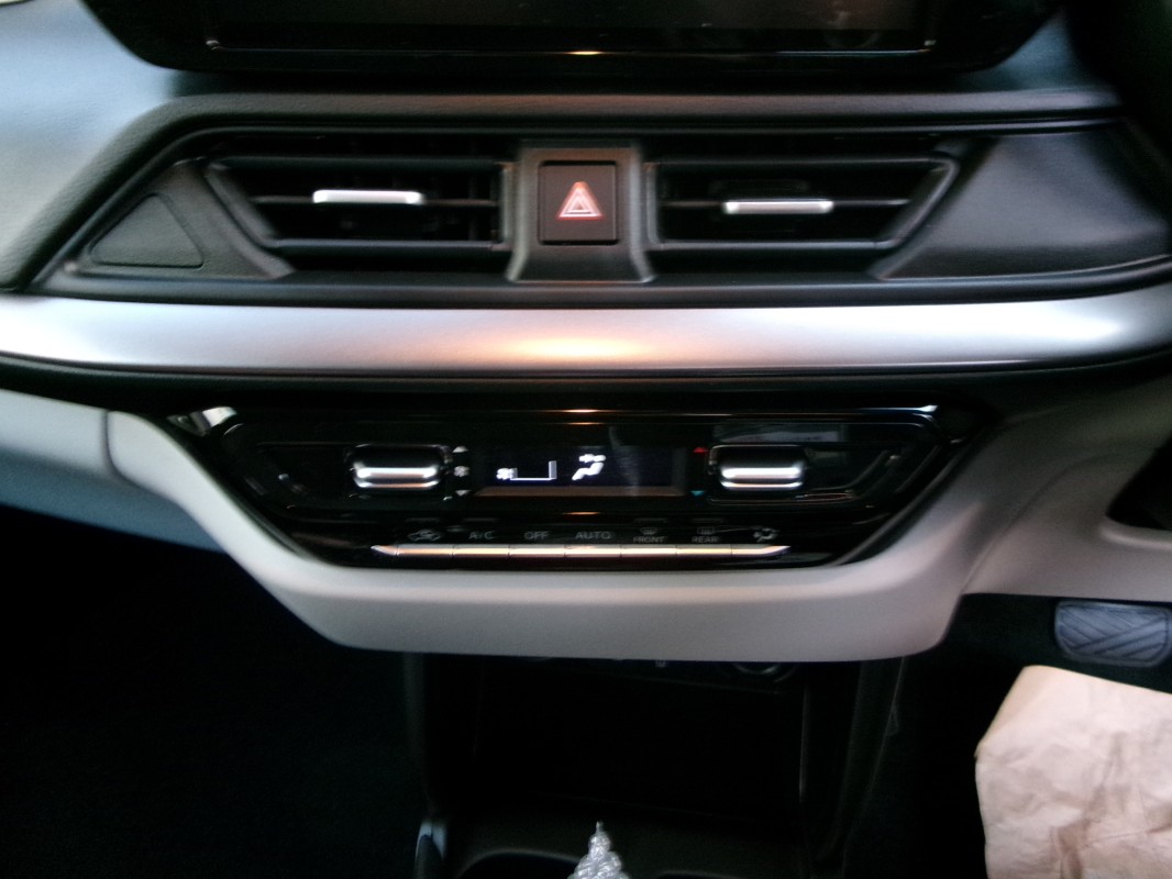 スズキ スイフト 7枚目