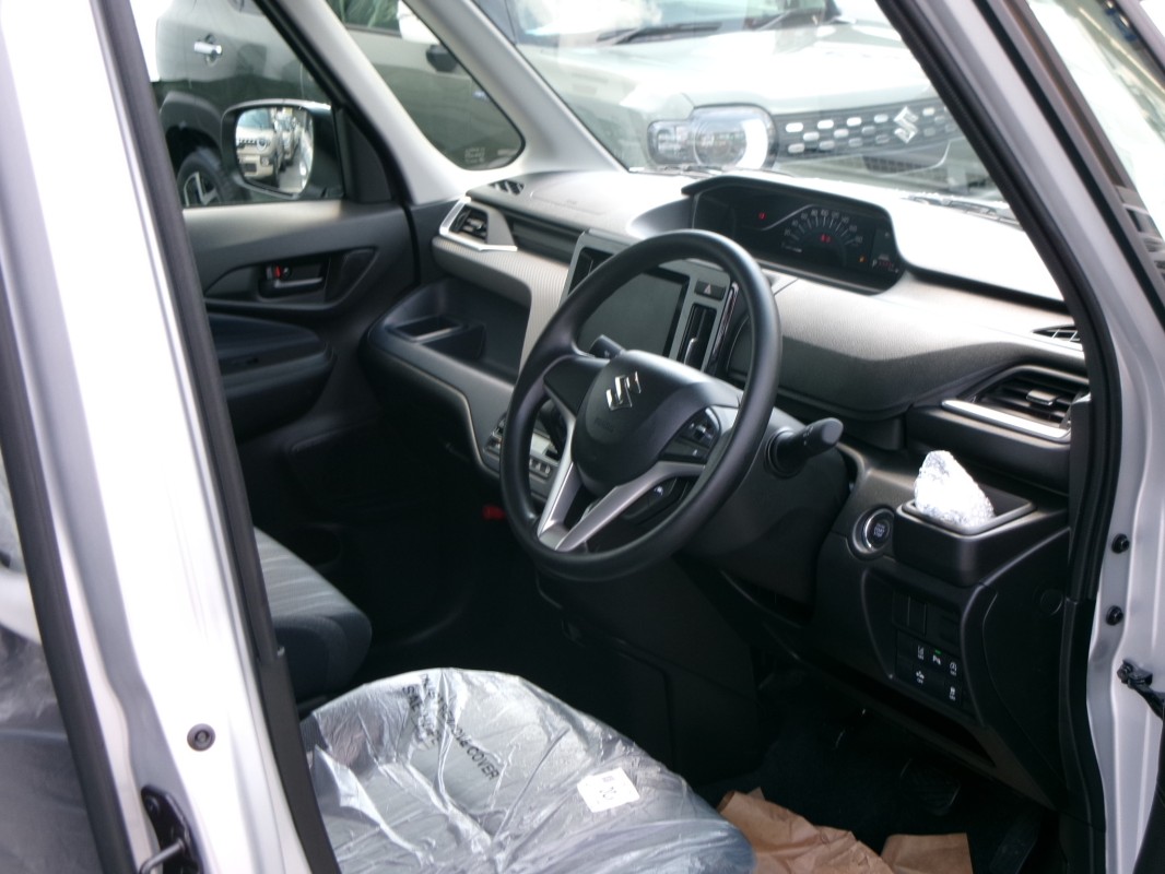 スズキ ソリオ 4枚目