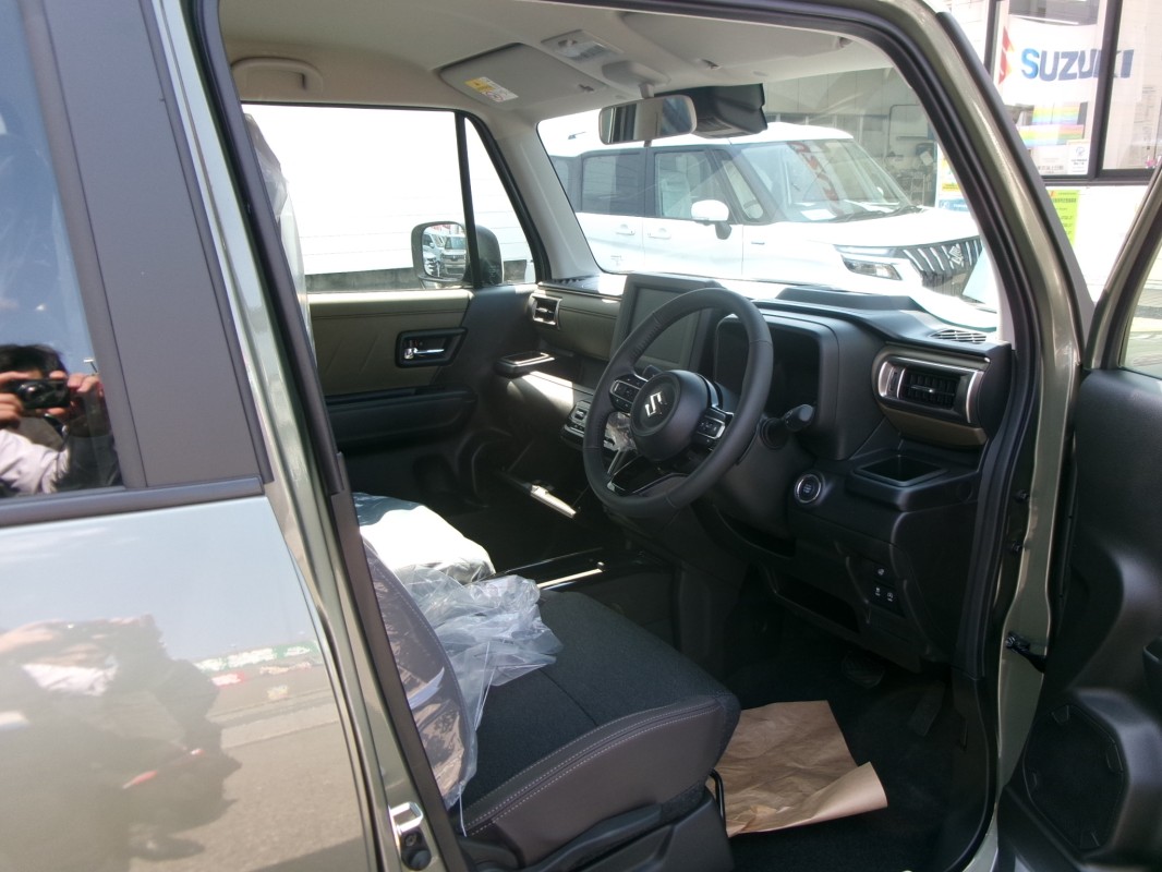 スズキ クロスビー 4枚目